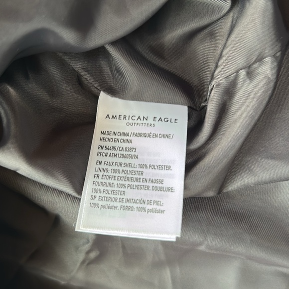 American Eagle Outfitters Camo Sherpa coat xl - Picture 11 of 11